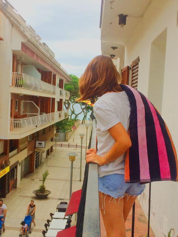 Hostal La Marina Platja d'Aro Ngoại thất bức ảnh