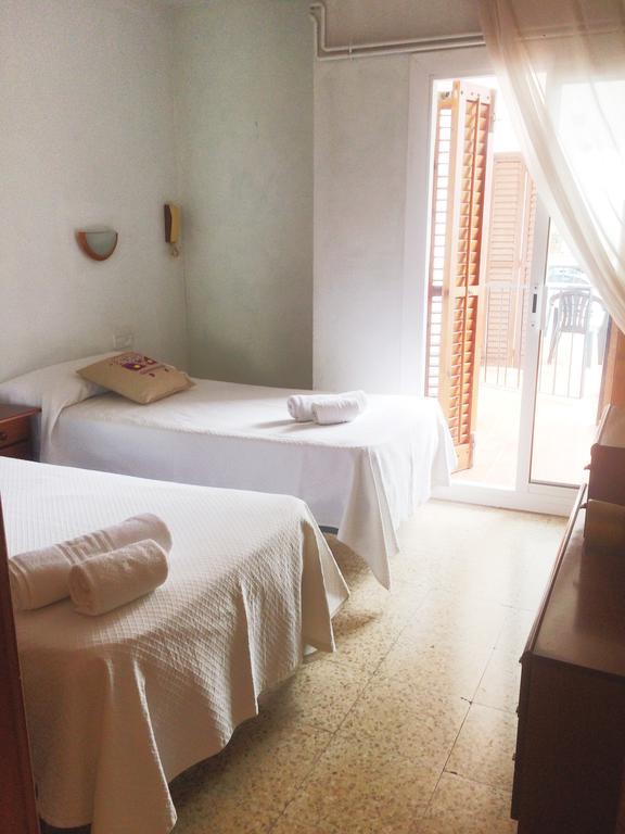 Hostal La Marina Platja d'Aro Ngoại thất bức ảnh