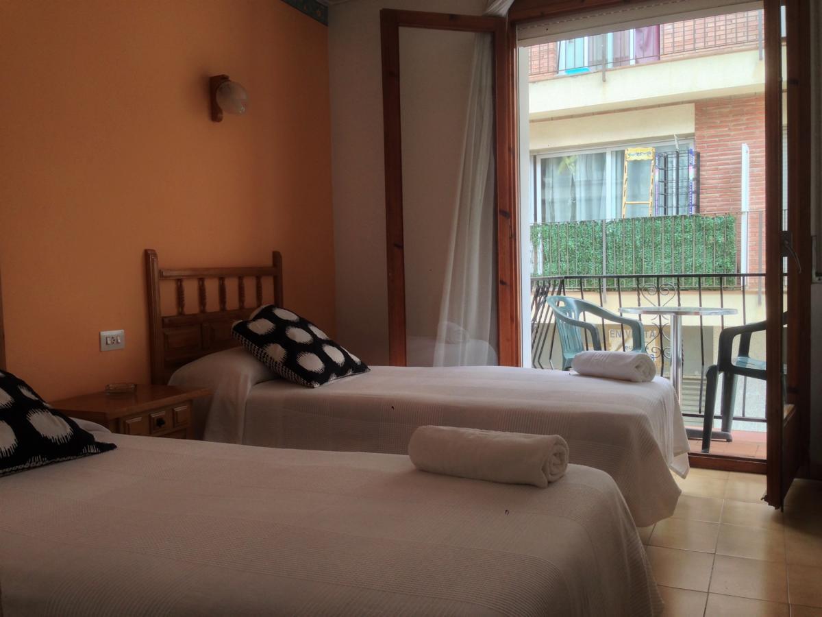 Hostal La Marina Platja d'Aro Ngoại thất bức ảnh