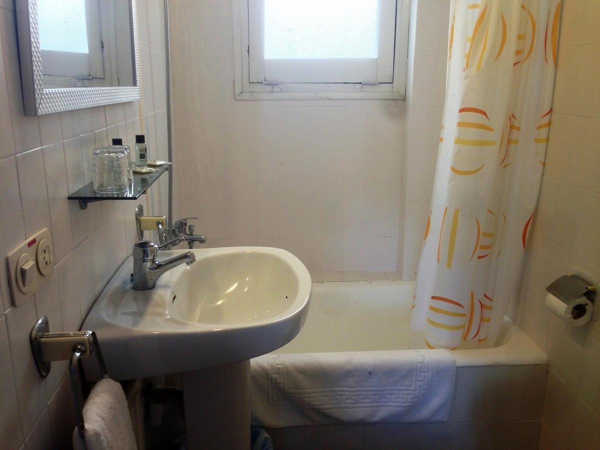 Hostal La Marina Platja d'Aro Ngoại thất bức ảnh