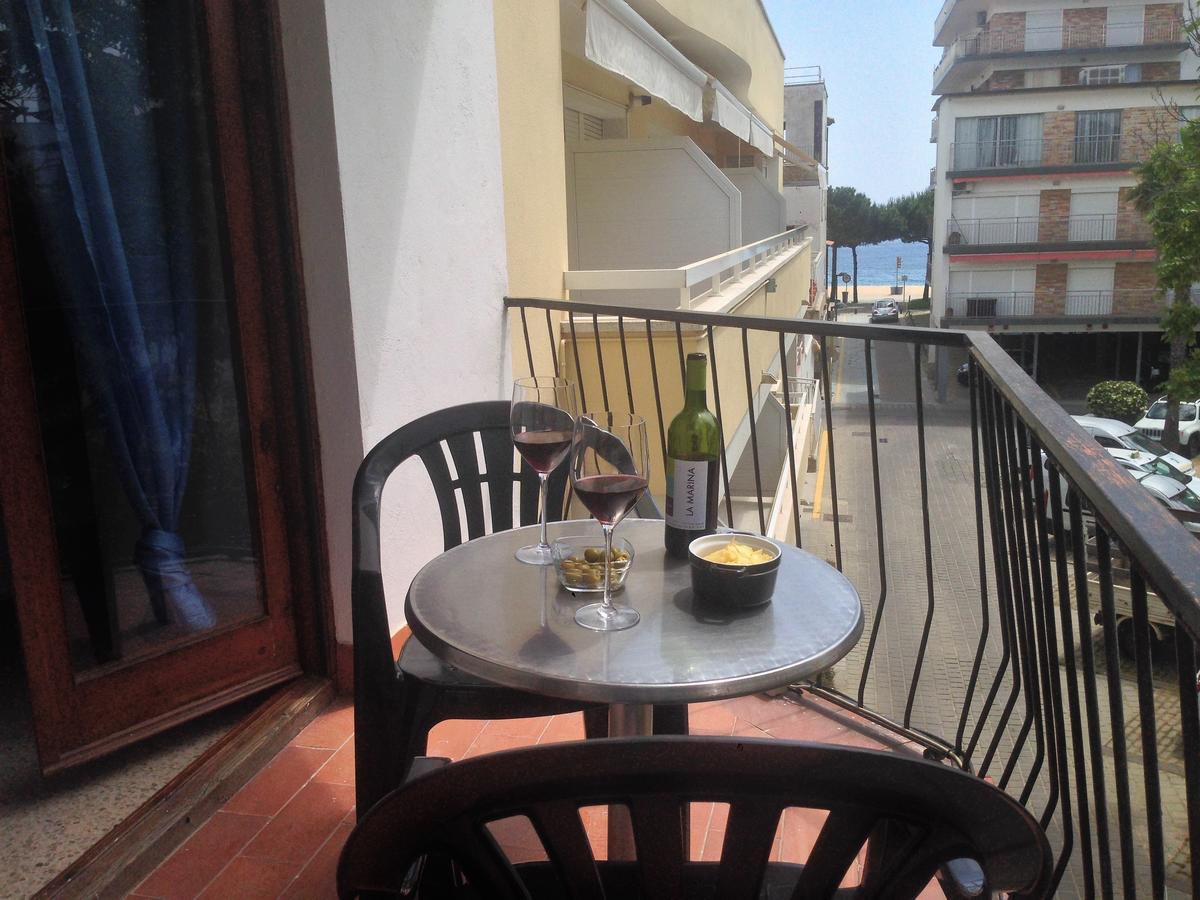 Hostal La Marina Platja d'Aro Ngoại thất bức ảnh